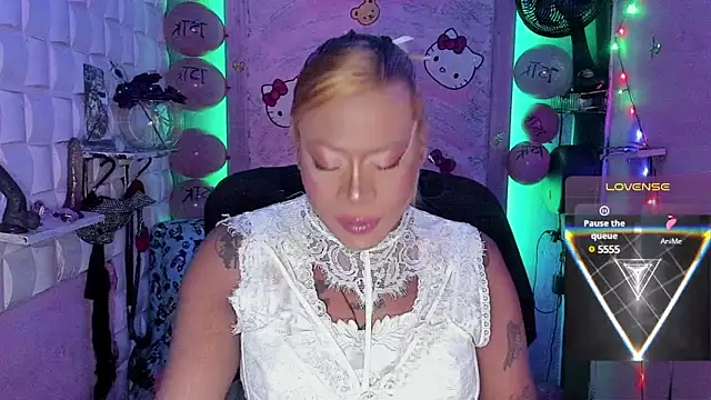 tsviolett online show from February 17, 2025, 7:21 pm