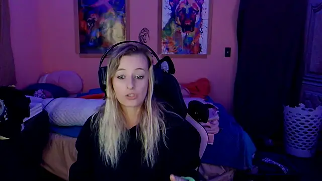 AsiaGoesPro online show from November 25, 2025, 7:30 am