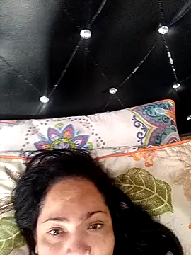 NIKOLE1301 online show from January 6, 2025, 9:00 pm