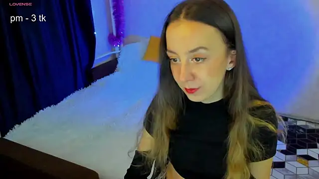 CurlySteph online show from January 10, 2025, 6:17 pm