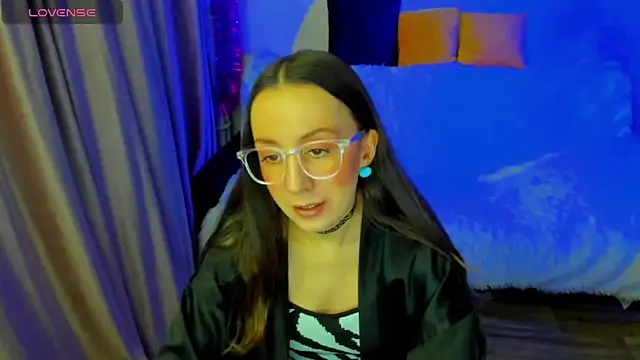 CurlySteph online show from February 5, 2026, 8:46 pm