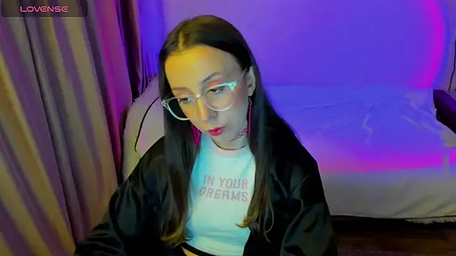 CurlySteph online show from February 26, 2026, 3:55 pm