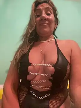 camelia3 online show from May 8, 2026, 10:59 pm