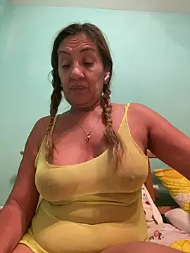 camelia3 online show from August 3, 2026, 11:19 pm