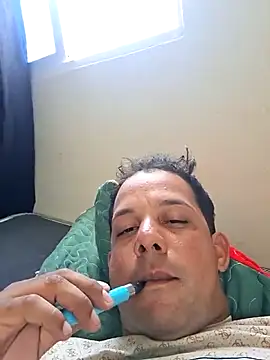 YohanManuelBar1 online show from May 24, 2026, 8:36 pm