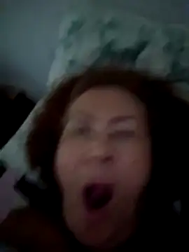 Hottie-Mom online show from August 3, 2026, 6:23 am