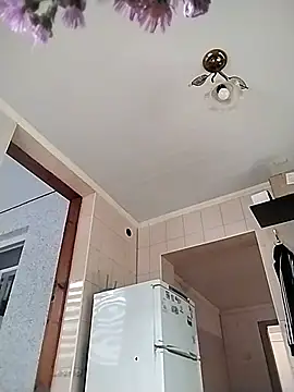 Snapshot of EvaCristal chatting on October 2, 2025, 6:42 am EvaCristal online show from October 2, 2025, 6:42 am