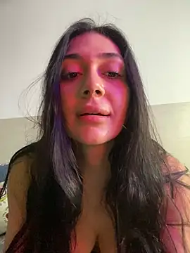 Snapshot of LaanaCooper chatting on February 5, 2025, 12:17 pm LaanaCooper online show from February 5, 2025, 12:17 pm