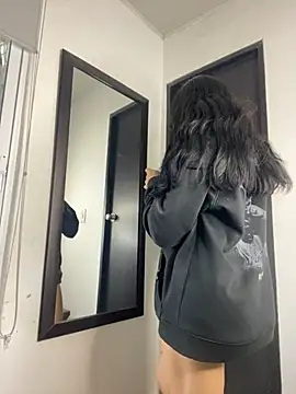 Snapshot of LaanaCooper chatting on February 12, 2025, 12:44 pm LaanaCooper online show from February 12, 2025, 12:44 pm