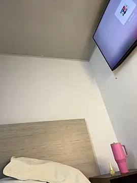 Snapshot of LaanaCooper chatting on February 14, 2025, 3:58 pm LaanaCooper online show from February 14, 2025, 3:58 pm