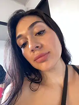 Snapshot of LaanaCooper chatting on February 21, 2025, 12:39 pm LaanaCooper online show from February 21, 2025, 12:39 pm