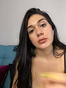 Snapshot of LaanaCooper chatting on March 3, 2025, 3:53 pm LaanaCooper online show from March 3, 2025, 3:53 pm