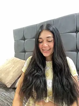 Snapshot of LaanaCooper chatting on September 25, 2025, 3:27 pm LaanaCooper online show from September 25, 2025, 3:27 pm