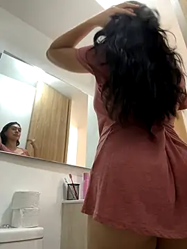 Snapshot of LaanaCooper chatting on October 23, 2025, 3:44 pm LaanaCooper online show from October 23, 2025, 3:44 pm