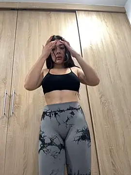 Snapshot of LaanaCooper chatting on October 28, 2025, 4:20 pm LaanaCooper online show from October 28, 2025, 4:20 pm