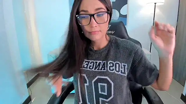 SaraParker  online show from December 19, 2025, 10:39 pm