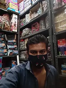 QueenKa19012000xh online show from February 5, 2026, 12:10 pm