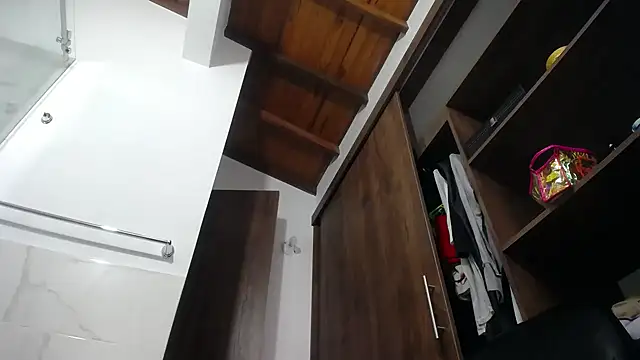 Snapshot of fisting_room chatting on September 11, 2025, 9:15 pm fisting room online show from September 11, 2025, 9:15 pm