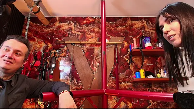 boy n girl online show from March 10, 2026, 6:13 pm