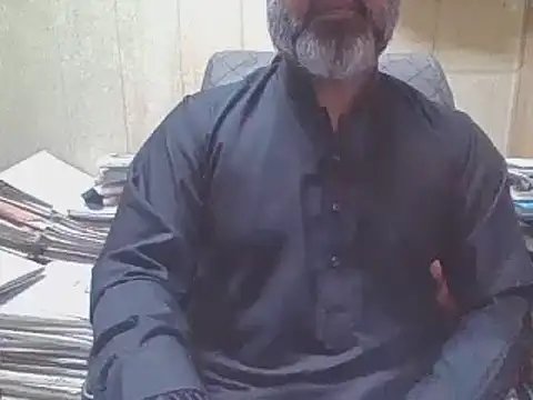 hairymaster95 online show from November 20, 2025, 4:23 am