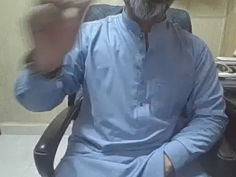 hairymaster95 online show from December 15, 2025, 4:17 am