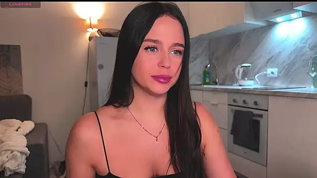 Snapshot of Megan_Nilson chatting on January 5, 2025, 9:57 pm Megan Nilson online show from January 5, 2025, 9:57 pm