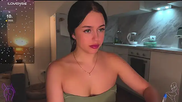 Snapshot of Megan_Nilson chatting on February 11, 2025, 6:33 pm Megan Nilson online show from February 11, 2025, 6:33 pm