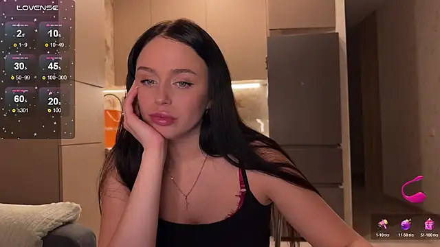 Snapshot of Megan_Nilson chatting on April 10, 2026, 5:50 pm Megan Nilson online show from April 10, 2026, 5:50 pm