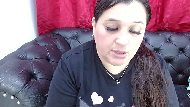 Kerly Doll online show from June 20, 2026, 12:52 pm