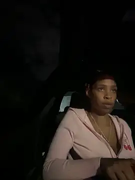 Snapshot of Cum2Charm chatting on February 15, 2025, 2:37 am Cum2Charm online show from February 15, 2025, 2:37 am