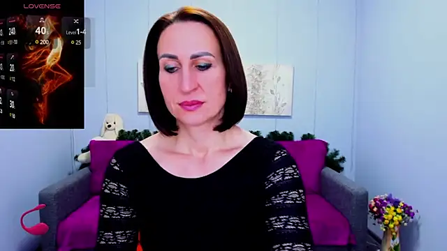 Nia Smithh online show from December 17, 2024, 1:16 pm