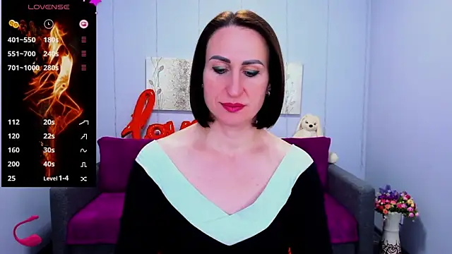 Nia Smithh online show from March 22, 2025, 1:19 pm
