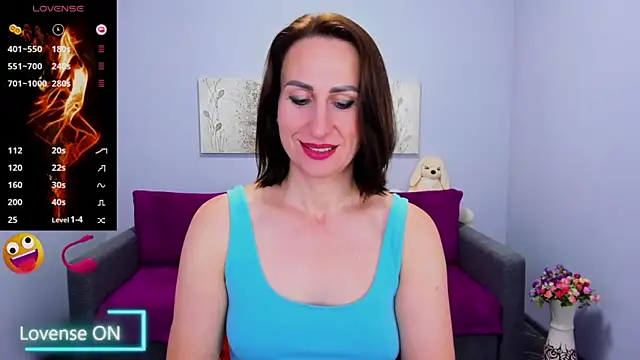 Nia Smithh online show from October 24, 2025, 5:48 am