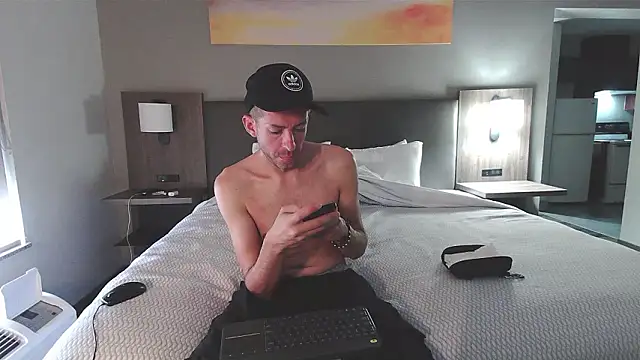 Snapshot of smokenstrokex chatting on January 15, 2026, 4:44 pm smokenstrokex online show from January 15, 2026, 4:44 pm