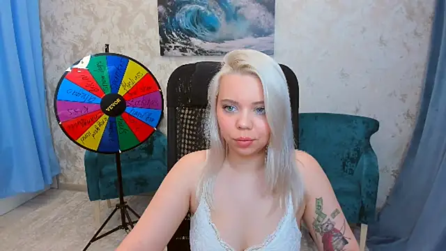 EnergyBunny 1 online show from December 5, 2024, 7:28 pm