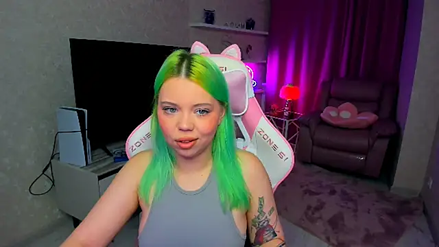 EnergyBunny 1 online show from September 21, 2025, 7:15 pm