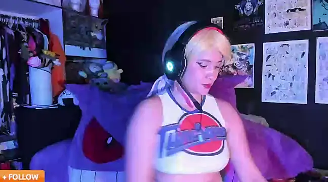 Snapshot of Emilythemachine chatting on March 13, 2025, 1:54 am Emilythemachine online show from March 13, 2025, 1:54 am