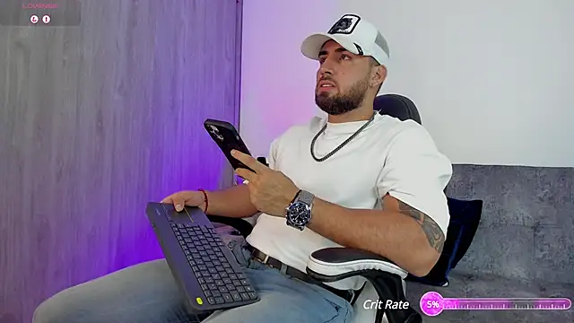 Snapshot of mr_david_cox chatting on February 8, 2025, 12:06 am mr david cox online show from February 8, 2025, 12:06 am