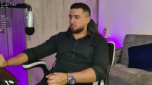 Snapshot of mr_david_cox chatting on February 16, 2025, 3:47 am mr david cox online show from February 16, 2025, 3:47 am