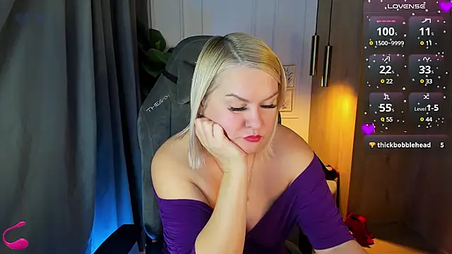 YolandaKiss online show from January 15, 2025, 11:40 pm