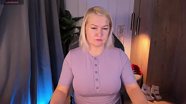 YolandaKiss online show from January 21, 2025, 8:11 pm