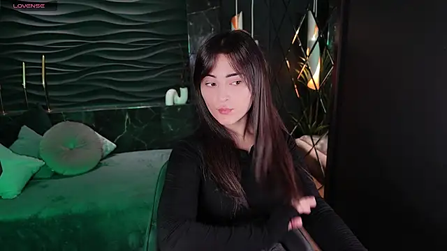KylieMellow online show from January 3, 2025, 5:39 am