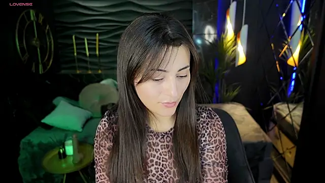 KylieMellow online show from January 5, 2025, 12:21 pm