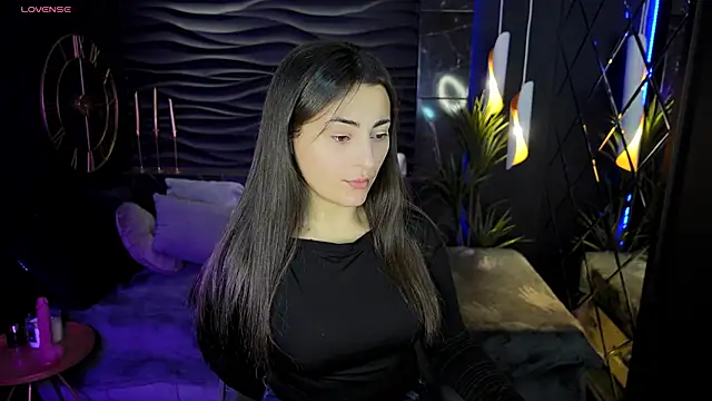 KylieMellow online show from January 14, 2025, 5:51 am