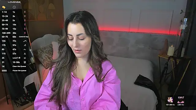 KylieMellow online show from June 22, 2026, 5:37 am