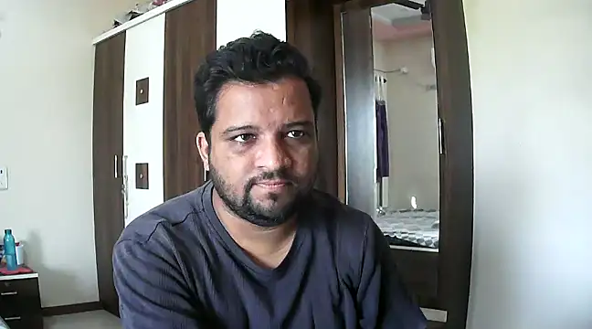 Snapshot of dhruv_love chatting on December 3, 2024, 5:09 am dhruv love online show from December 3, 2024, 5:09 am