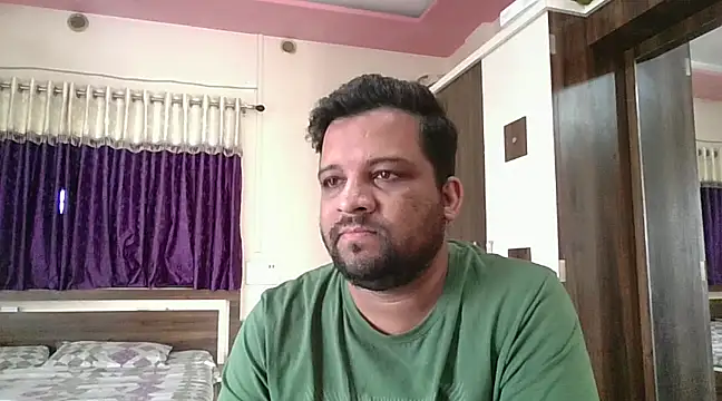 Snapshot of dhruv_love chatting on February 7, 2025, 10:50 am dhruv love online show from February 7, 2025, 10:50 am
