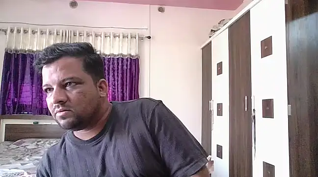 Snapshot of dhruv_love chatting on February 19, 2025, 4:34 am dhruv love online show from February 19, 2025, 4:34 am