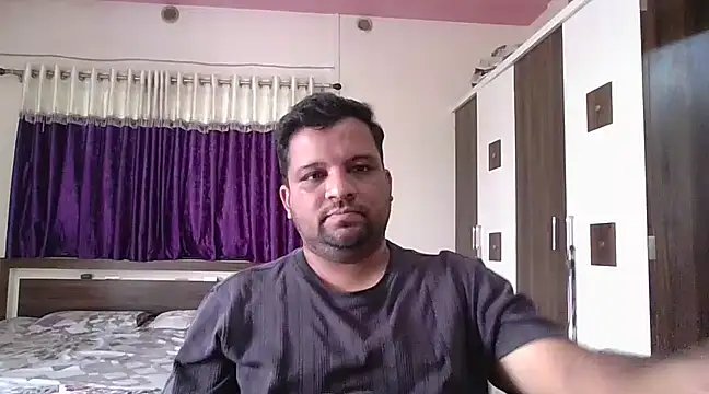 Snapshot of dhruv_love chatting on February 19, 2025, 9:28 am dhruv love online show from February 19, 2025, 9:28 am