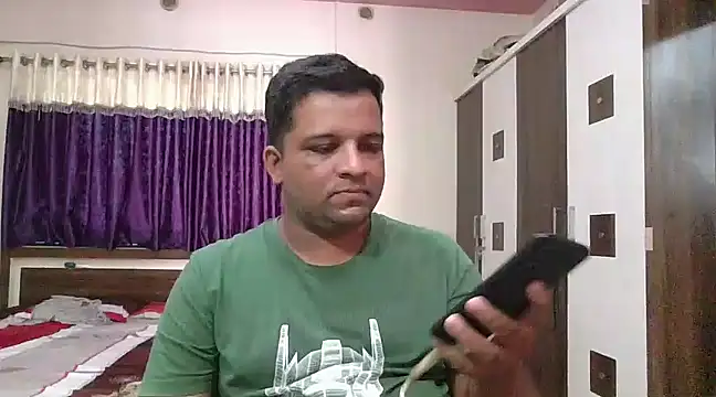 Snapshot of dhruv_love chatting on March 12, 2025, 8:30 am dhruv love online show from March 12, 2025, 8:30 am